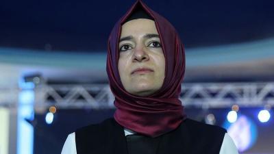 الشرطة الهولندية تحتجز وزيرة الأسرة التركية في روتردام (صور)