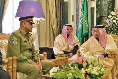 موقع بريطاني يكشف عن إرسال باكستان قوات عسكرية للتصدي لهجمات الحوثيين على حدود السعودية
