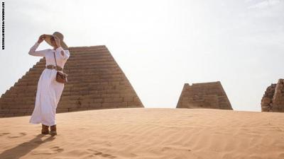 الشيخة «موزا» تفجر أزمة وتراشق إعلامي بين مصر والسودان والسبب لن تصدقه .. ( صور )