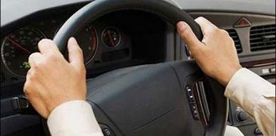 سائق باكستاني يتزوّج كفيلته السعودية.. ويطالب بملايين الريالات من ثروتها