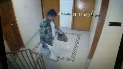 عصابة سرقة في وضح النهار في العاصمة صنعاء ومكافأة مالية لمن يبلغ عنهم