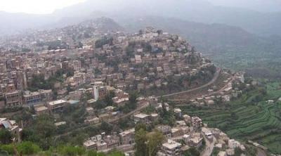  إب .. مقتل شاب برصاص مسلحين مجهولين يستقلون دراجة نارية وسط المدينة