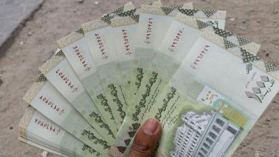 وزير بحكومة هادي يتحدث عن صرف الراتب وان 400 مليار ريال يمني مطبوعة في"روسيا"