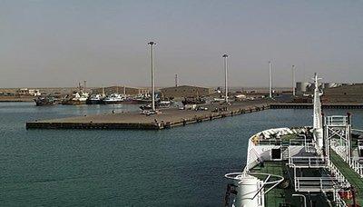 موقع بريطاني استخباراتي: فشل التحالف في تأمين المخا يؤكد أن هجومه على الحديدة سيكون فاشلا