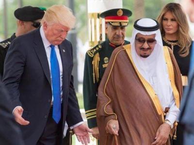 الاندبندنت: ترامب في حملته الانتخابية يتهم السعودية بالإرهاب واليوم يشيد بـ"الدولة الإرهابية"