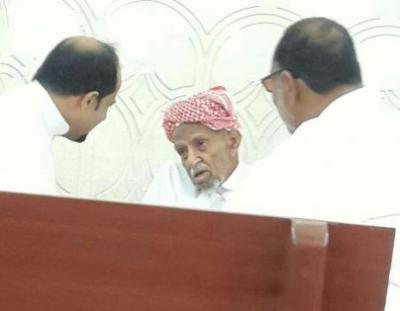 السعودية: وفاة إمام من أصل يمني أثناء توجهه إلى مسجد يؤم المصلين فيه منذ 40 عاماً
