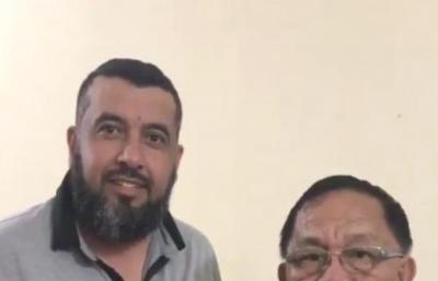 بالفيديو.. مصور قناة العربية يعلن إسلامه في اليمن بعد 30عاماً قضاها في السعودية (شاهد)
