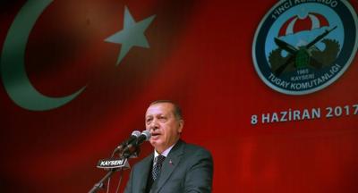 كبير مستشاري أردوغان يدعو لـ إندلاع ثورة لإسقاط النظام السعودي ” فيديو “