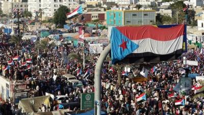 سباق بين الشرعية والمجلس الانتقالي الجنوب لعقد الجلسة الاولى