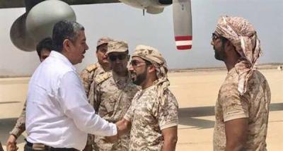 صحيفة إماراتية: عودة بحاح إلى المكلا مؤشر لإعلان تسوية سياسية في اليمن