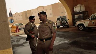 السعودية تبدأ بإجراءات صارمة ضد اليمنيين في منفذ الوديعة .. (تفاصيل)