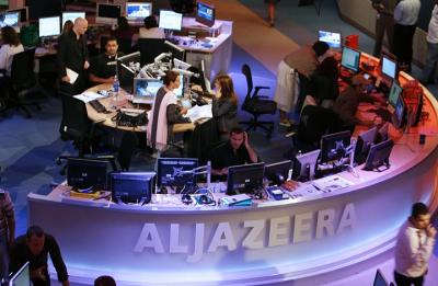 كيف تواجه قناة "الجزيرة" التهديدات بإغلاقها؟؟... الغارديان البريطانية تجيب على السئوال!