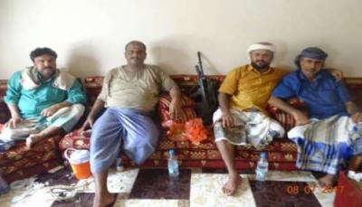 وساطة قبلية تفرج عن مرافق محافظ عدن