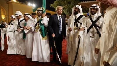 ترامب يهدد قطر بنقل القاعدة العسكرية