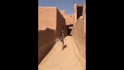 أوامر باعتقال سعودية بسبب ظهورها غير المحتشم (فيديو)