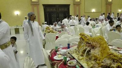 بالصور بذخ كبير في حفل زفاف بالرياض لأبناء قيادات موالية لهادي