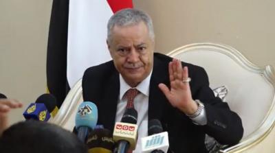 بعد هجومه الحاد على الزبيدي محافظ عدن يكشف عن الدور الاماراتي في جنوب اليمن 