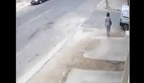 فيديو| ماذا فعل لصوص بفتاة مغربية في وضح النهار!؟