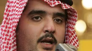  عبد العزيز بن فهد لـ”محمد آل الشيخ”: الملك سلمان ليس مصدرا للسلطات ودستوركم “بلوه واشربوه”