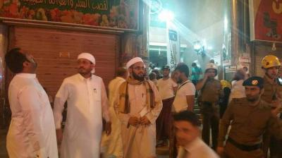 حريق هائل في الفندق الذي ينزل فيه الحجاج اليمنيون بمكة (صوره)
