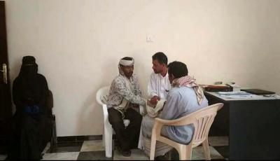 طاهر مواطن يمني يكسر حاجز العادات والتقاليد والتمييز بين "القبائل والأخدام" ويتزوج بفريدة "المهمشة " القصة كاملة 