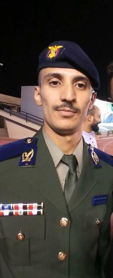 دكتور يمني يرفع اسم اليمن وحقق المركز الأول في كلية الملك فهد بالسعودية (الاسم+الصورة)