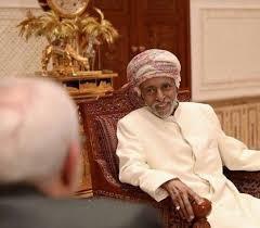  السلطان قابوس يظهر بشكل مفاجئ بعد غياب طويل وهكذا تغيرت ملامحه"صور