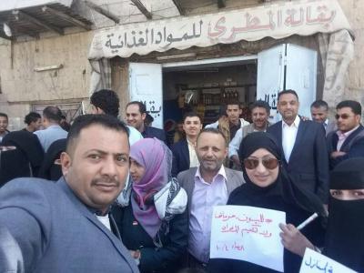 عاجل: يحدث الان في العاصمة صنعاء جوار منزل الصحفي كامل الخوداني 