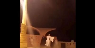 مشاجرة حامية الوطيس غير مسبوقة في السعودية بين رجال ونساء (فيديو)