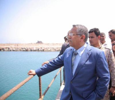 بن دغر يغادر عدن ويصل الى الرياض حاملا ملفات ساخنة وملحة
