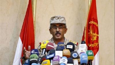 ناطق الجيش الموالي للحوثيين يظهر على قناة الجزيرة ويكشف حقائق هامة عن الأحداث الأخيرة "تفاصيل 