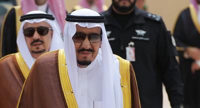 بالصور...الملك سلمان يزور أخاه المريض ولهذا السبب لم يصل الى الحكم 