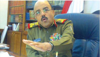 الحوثيون يطاردون العميد الشاطر ويختطفون نجله الأصغر