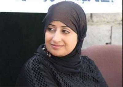 قيادية مؤتمرية تعلن مغادرة صنعاء ووصولها الى مكان آمن