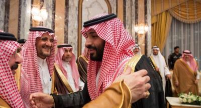 بالصور... محمد بن سلمان في حفل عشاء مع مفتي المملكة وكبار العلماء