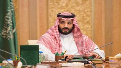 "إندبندنت": ولي العهد في السعودية حرر النساء وأفقر الرجال