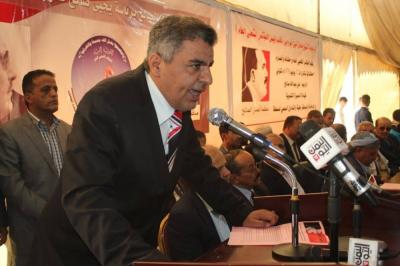 بالفيديو : قيادي مؤتمري مقرب من صالح يغادر عدن ويعتذر للجنوبيين.. ماذا قال؟
