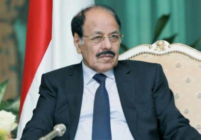 علي محسن الأحمر  ينقل إلى أحد مستشفيات الرياض لهذا السبب؟