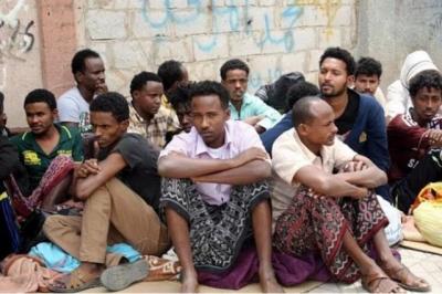 مسؤول أمني كبير يكشف عن أوامر بإطلاق سراح 800 لاجئ إفريقي في عدن ويحذر من العواقب