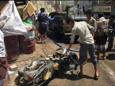 عاجل: عبوة ناسفة تستهدف طقم تابع لقيادة محور تعز وسط المدينة ( صورة )