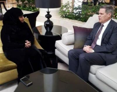 السفير الأمريكي في لقاء مع نورا الجروي يكشف عن لقاءات مرتقبة في القاهرة ويؤكد أن حزب المؤتمر صمام أمان اليمن