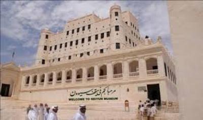 عاجل : مسلحون يغتالون جنديا بمدينة سيئون