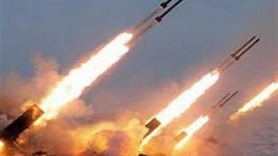 صحيفة سعودية تتوعد برد موجع ومزلزل على صواريخ الحوثيين
