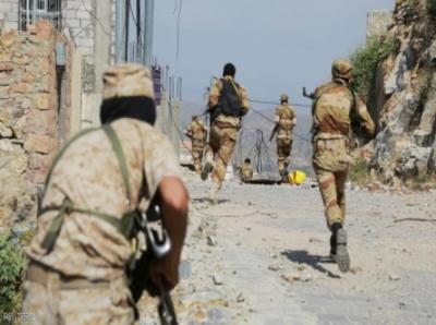 الجيش الوطني يتقدم ويسيطر على مواقع "استراتيجية" جديدة في تعز