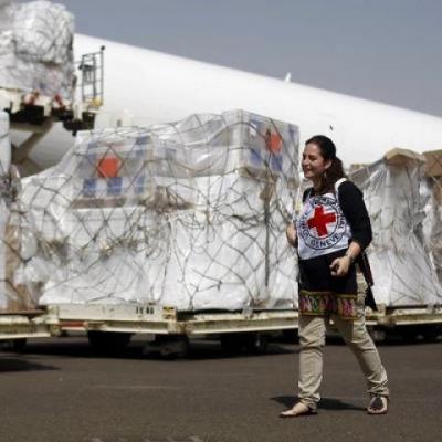 زوجة المسئول الدولي المغدور في تعز تنعيه وتعاتب اليمنيين: ليس هكذا يكافأ حنا