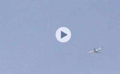 فيديو..وصول احدى طائرات اليمنية الى مطار صنعاء