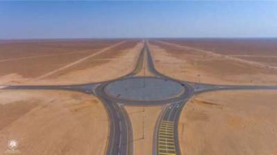 أول طريق يربط عٌمان بالسعودية مباشرة عبر الربع الخالي