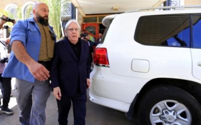 وكالة فرنسية تكشف رد «غريفيث» على اشتراط الحوثيين اعتذار التحالف عن مقتل الصماد