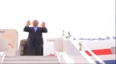 بن دغر يغادر عدن مع عدد من وزراء حكومته