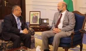 بن دغر يغادر عدن ويصل الاردن للقاء رئيس الوزراء